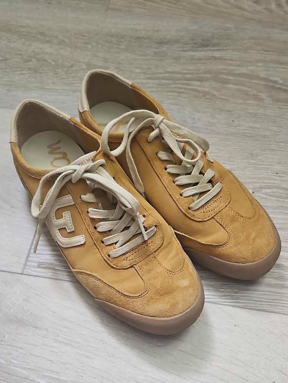 Women's Casual Lace-Up Sam Edelman Sneakers in Mustard Tan